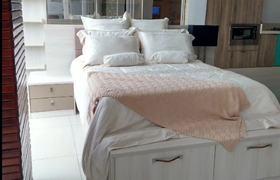 Quarto Casal